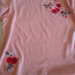 3/$15 Abercrombie girls peach 7/8 embroidered girl's tee